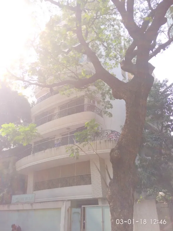 3 BHK Flats on Rent in Supreme Pearl, Khar West