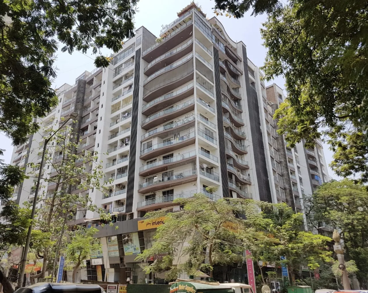 2BHK Flats for Sale in Mayfair Meridian, Andheri West