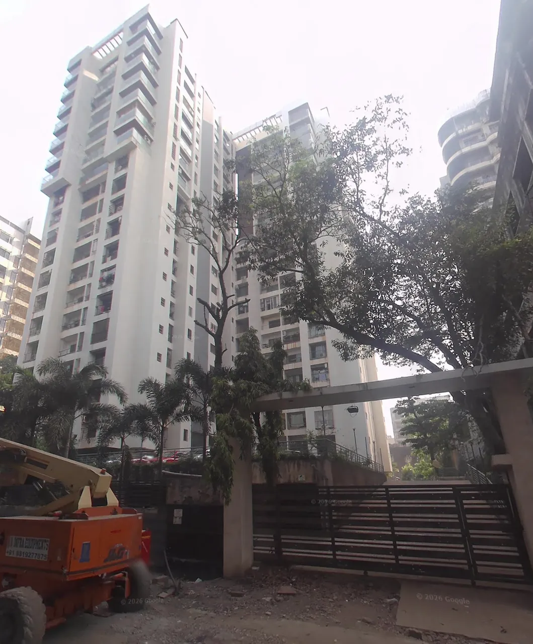 2 Titanium Towers, Andheri West — for Sale — photo 2