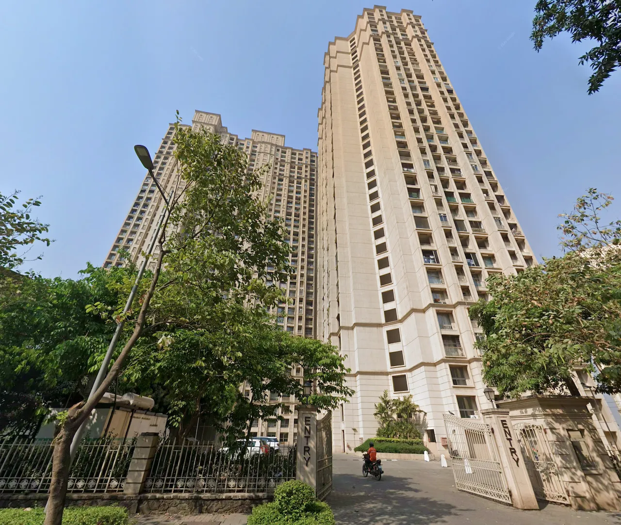 1 Hiranandani Solitaire, Thane West — for Sale