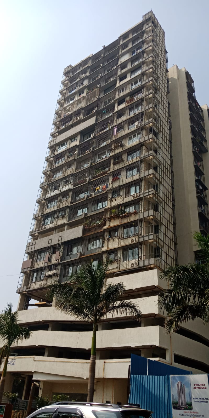 2 BHK Semi Furnished in Lifespaces Mirage, Matunga