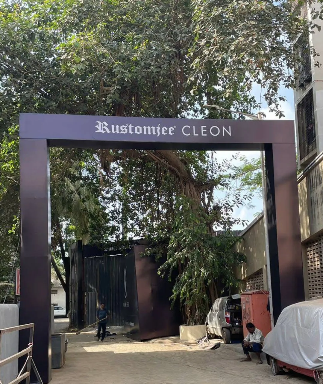 1 BHK Rustomjee Cleon, Bandra East — for Rent