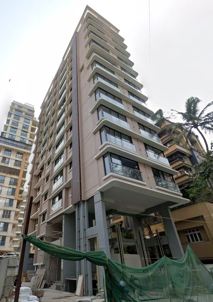 2.5 Ideal Manohar Chs Ltd, Bandra West — for Sale