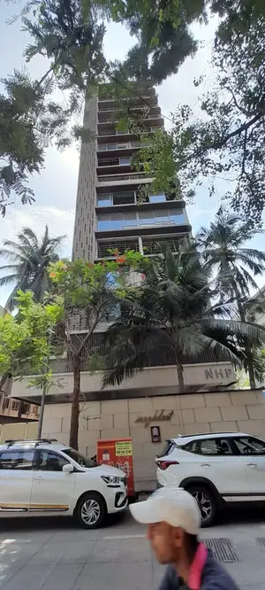 2 BHK NHP Meghdoot, Juhu — for Sale — photo 1 thumbnail