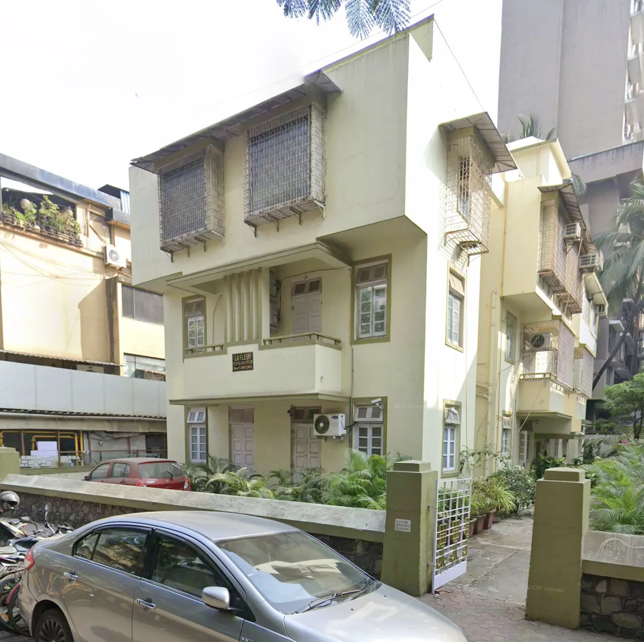 3 BHK LA Fleur, Bandra West — for Rent