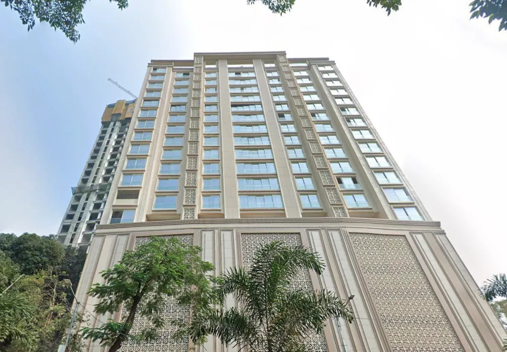 5 BHK Fully Furnished in 33 Hughes , Girgaon