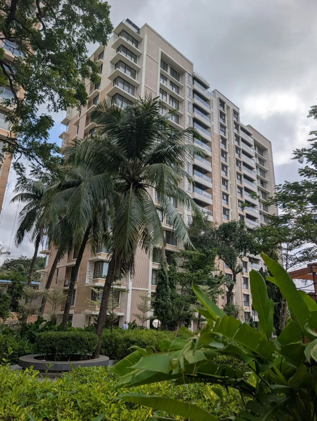 Hubtown Seasons, Chembur