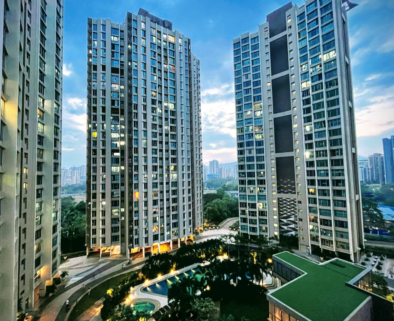 2 BHK Semi Furnished in Kalpataru Sunrise , Thane West