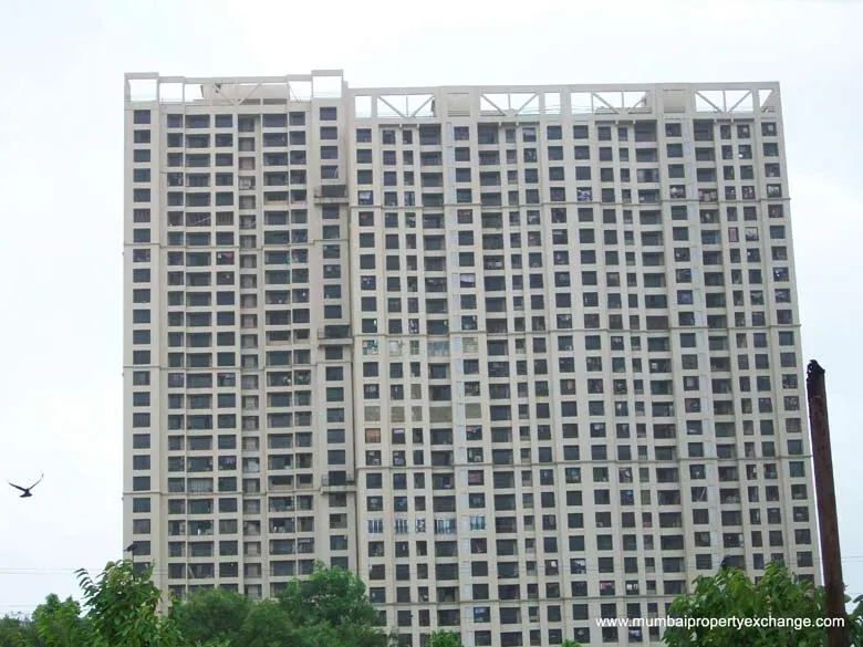 2 BHK Flats on Rent in Runwal Pride, Mulund West