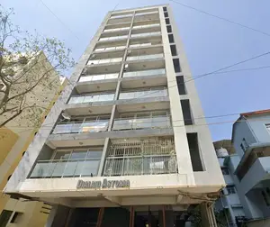 Dialani Astoria