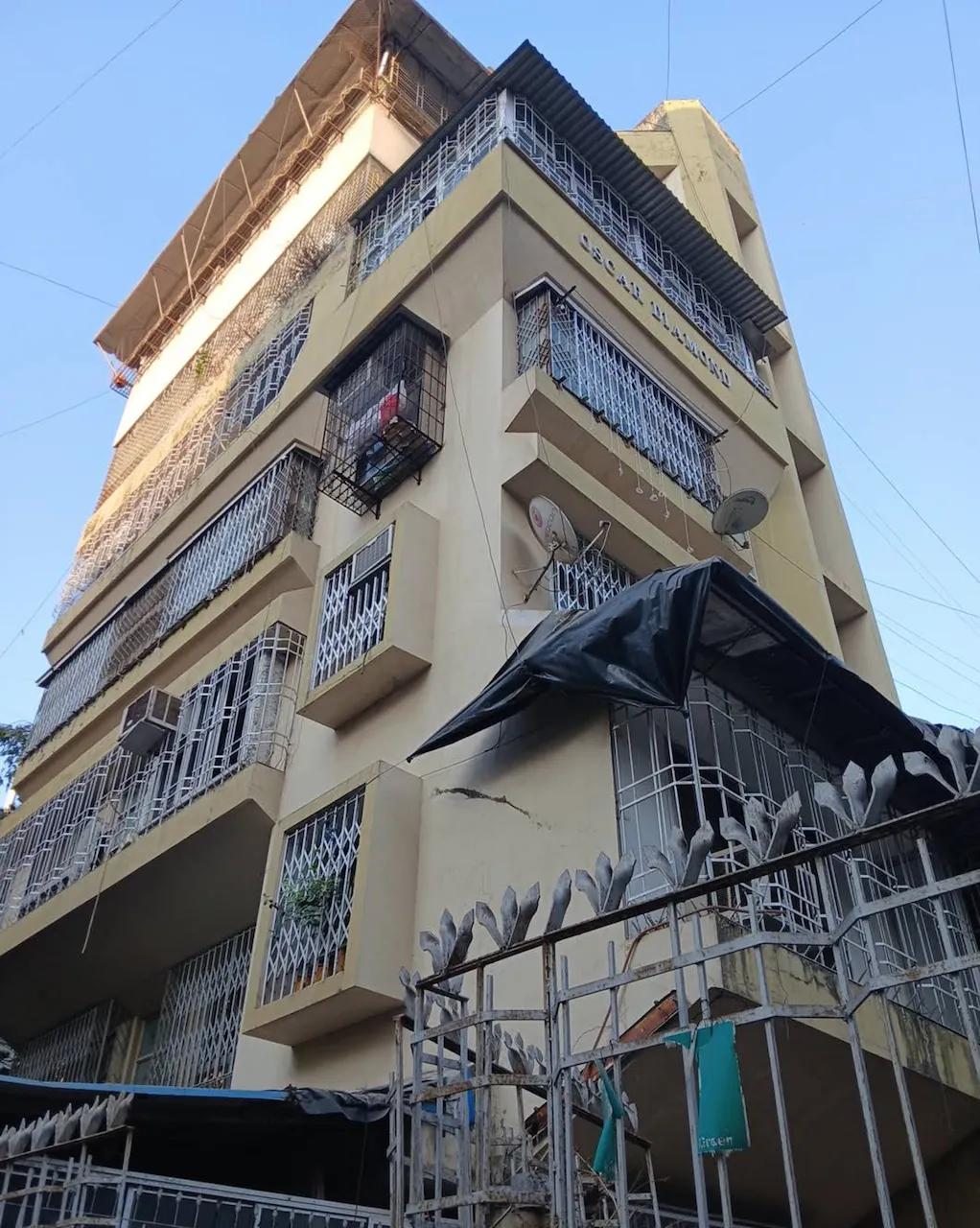 2 BHK Oscar Diamond, Andheri West — for Rent
