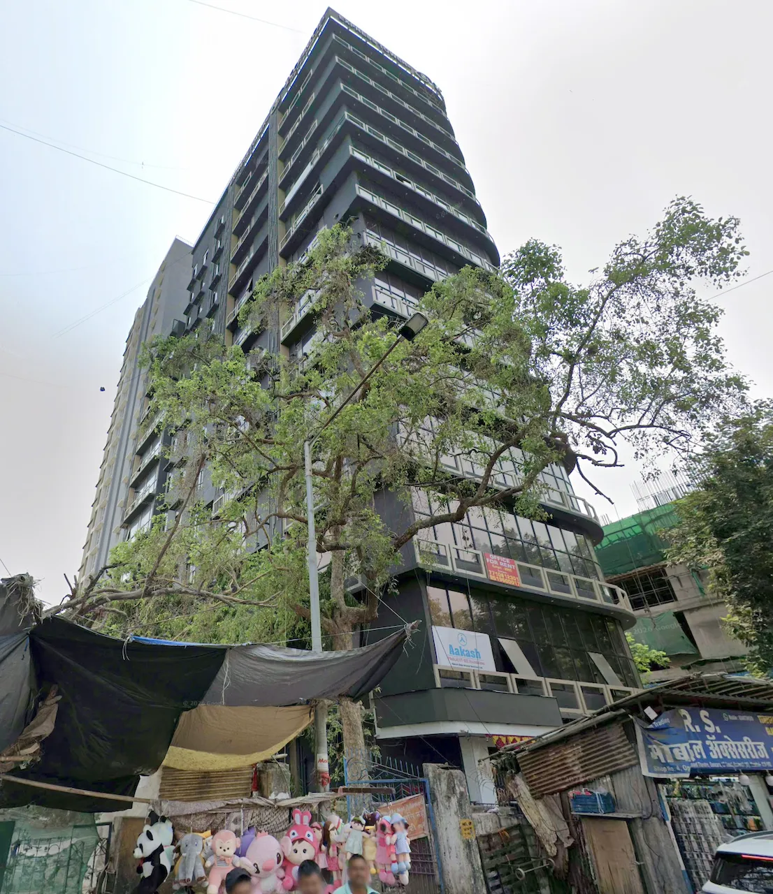 Office Express Tower, Borivali West — for Rent