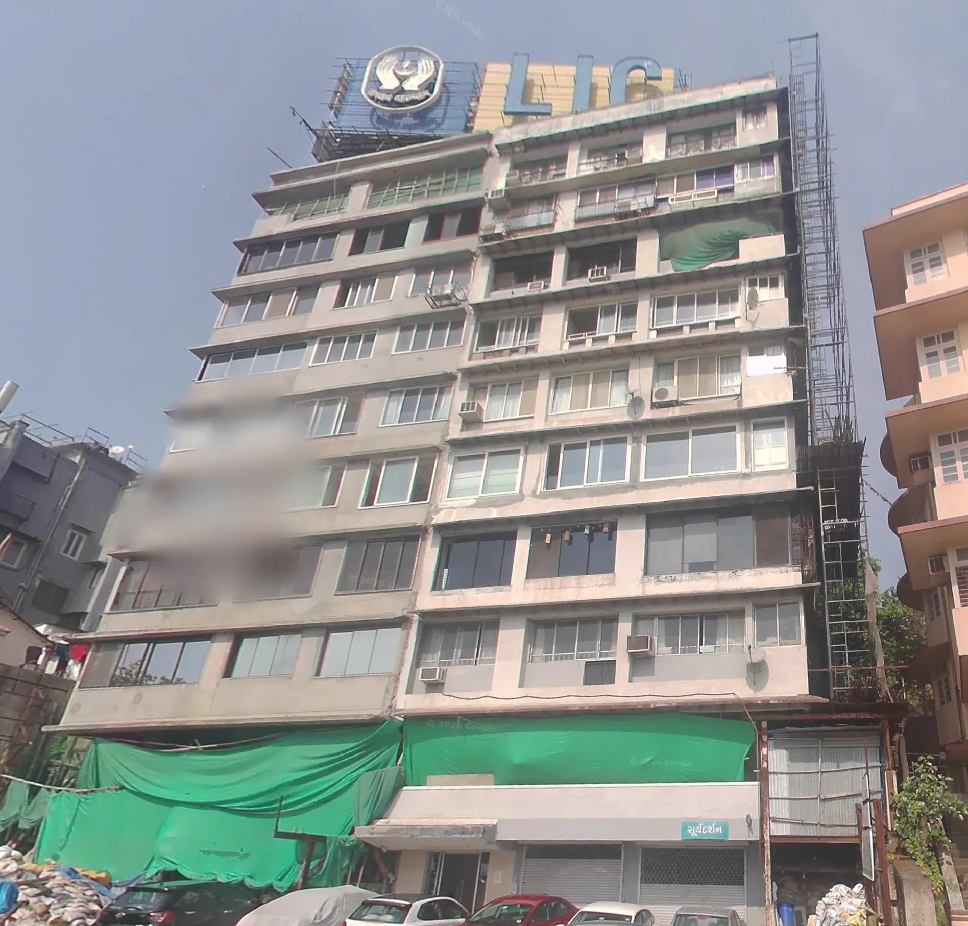 2 BHK Suryadarshan Building, Walkeshwar — for Sale