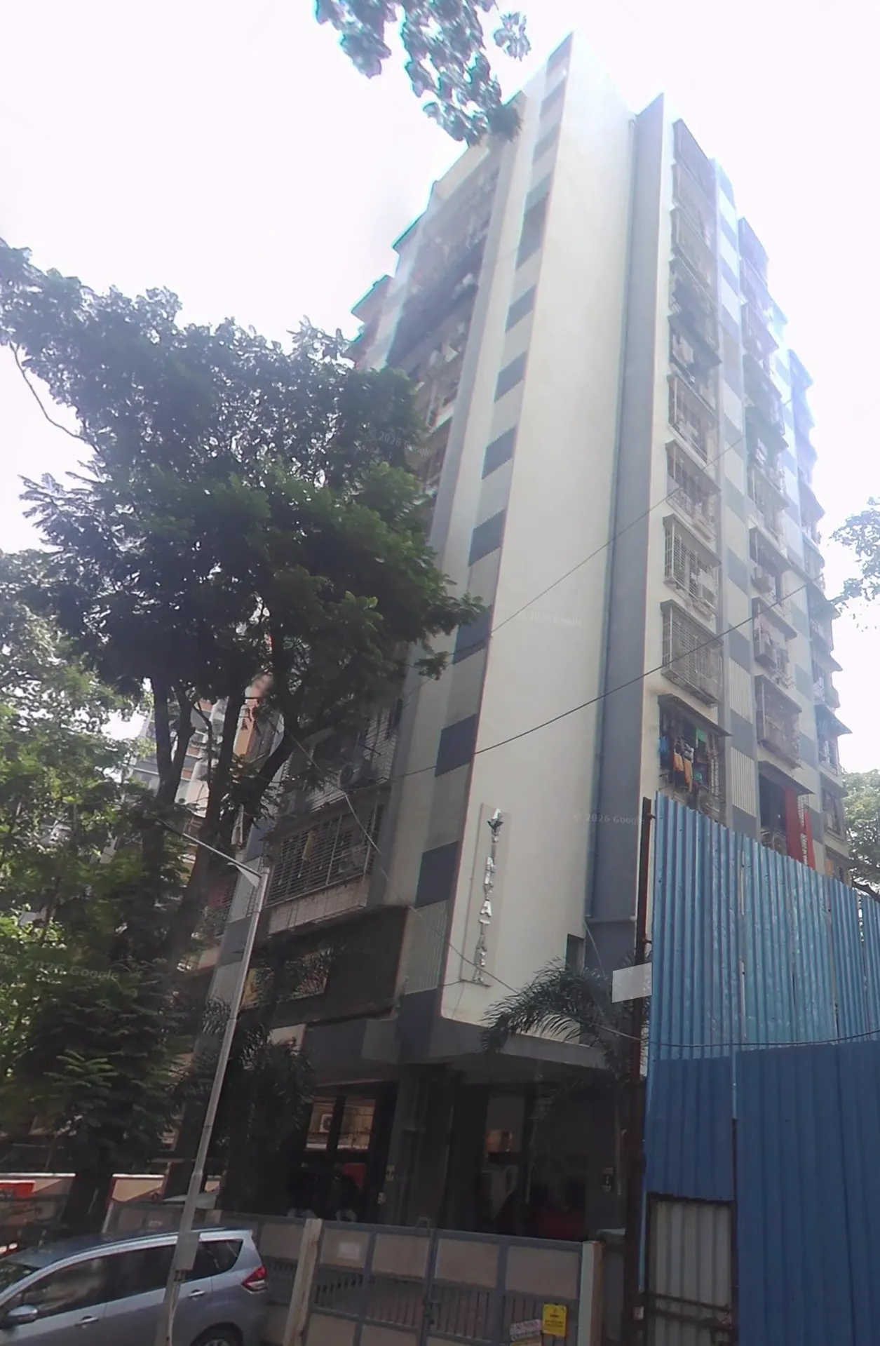 Ajinkyatara, Parel