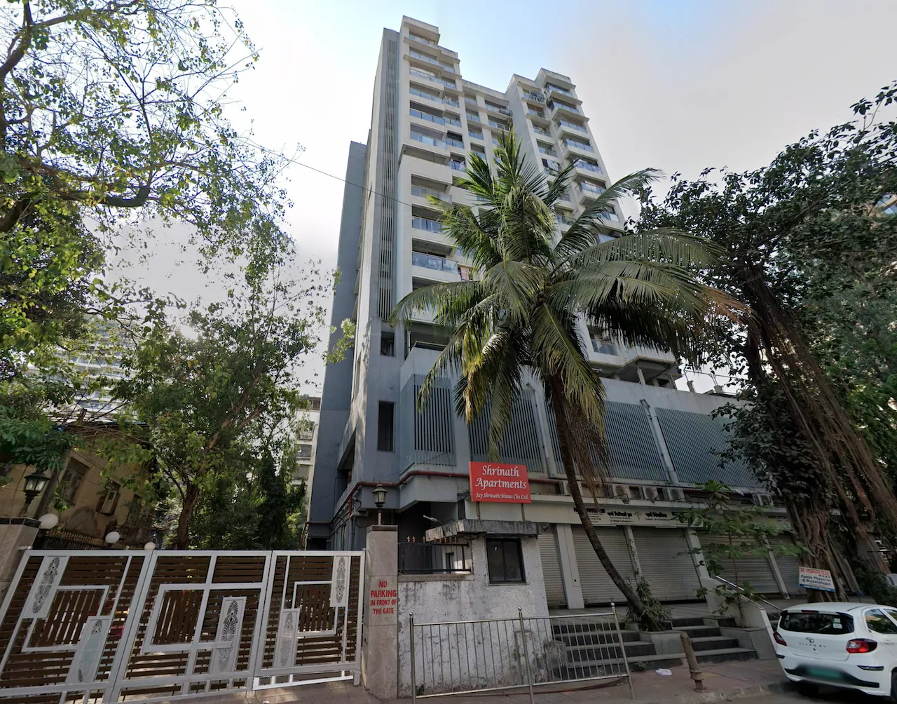 4 BHK Shreenath Apartment, Kandivali West — for Sale — photo 1