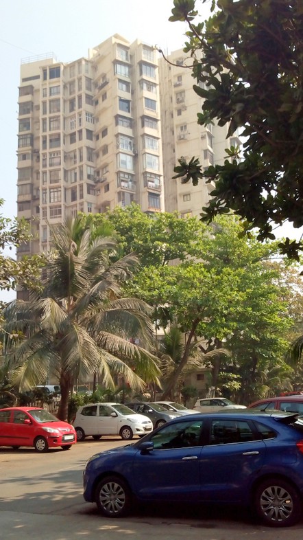 2 BHK Semi Furnished in Venus Apartments , Worli