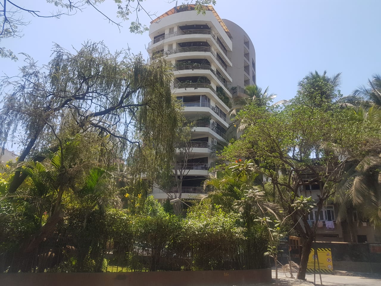 Building1 - Shimmer, Juhu