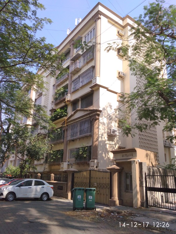 4 BHK Fully Furnished in Skylark , Bandra West