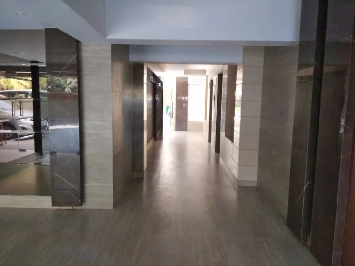 3 BHK Flats on Rent in Silver Beach Apartment, Juhu