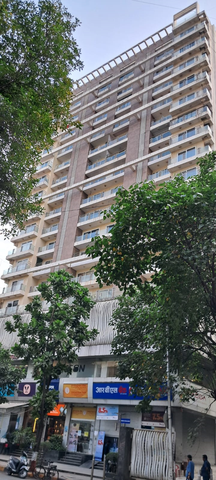 3 BHK Flats for Sale in Darvesh Royale, Bandra West