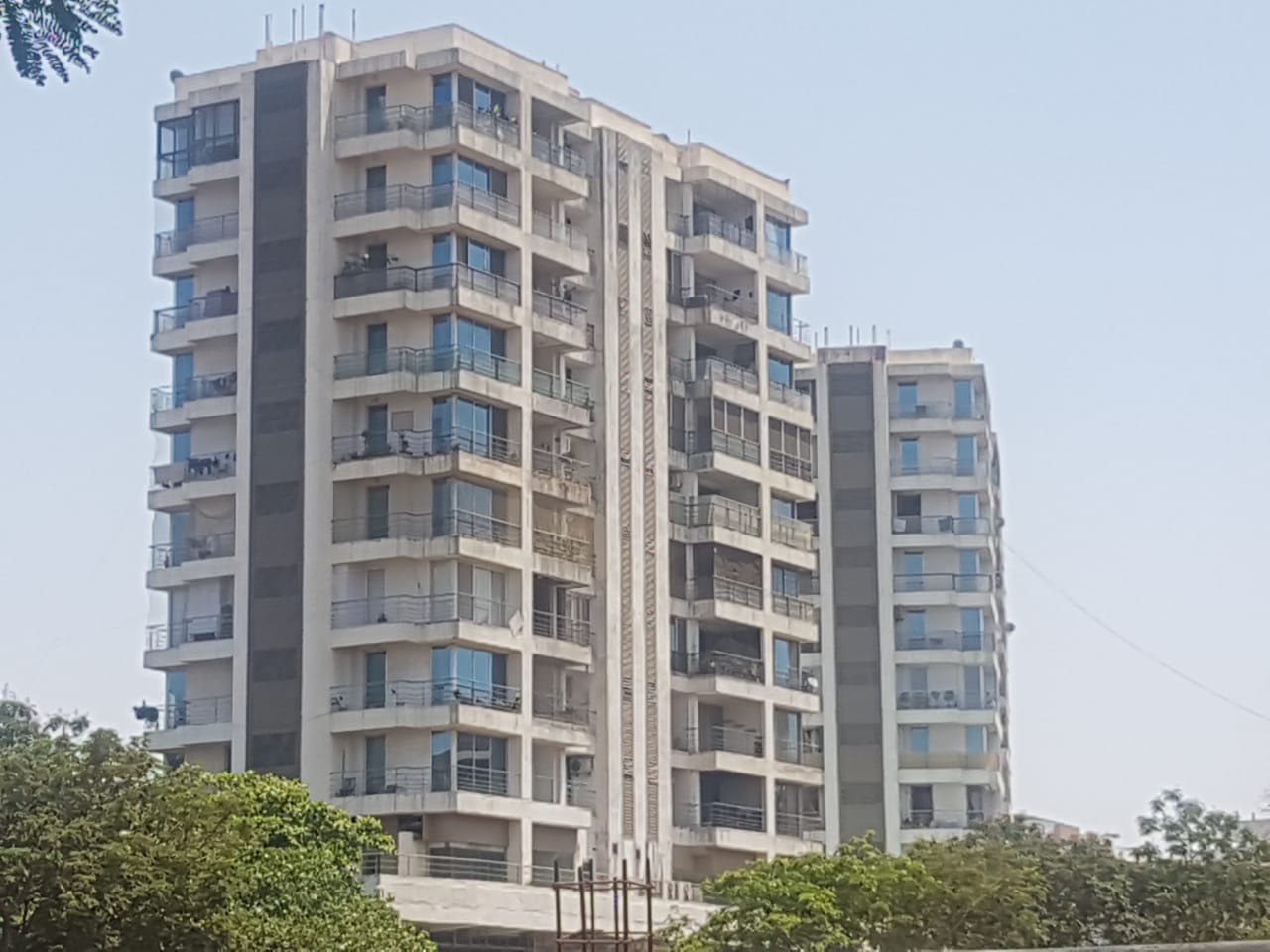 3½ BHK Flats on Rent in Amogh, Juhu