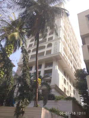 4 BHK Flats on Rent in Nair House, Khar West