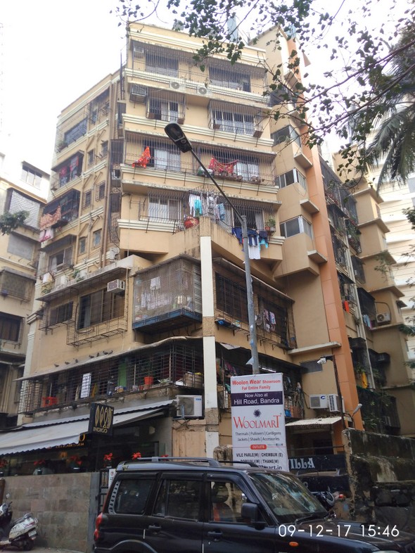 2 BHK Semi Furnished in Fatima Villa , Bandra West