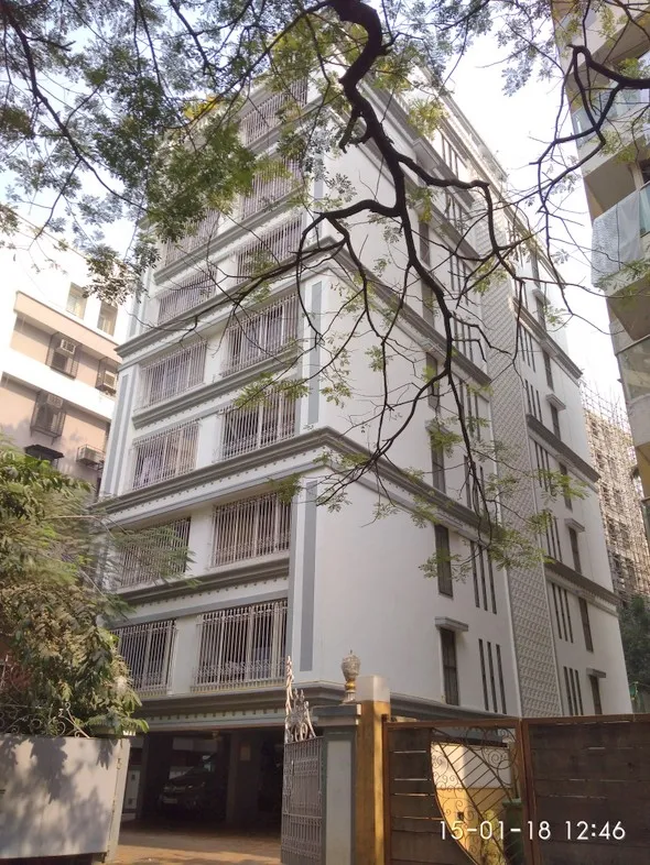 3 BHK Flats on Rent in Prestige Court, Khar West