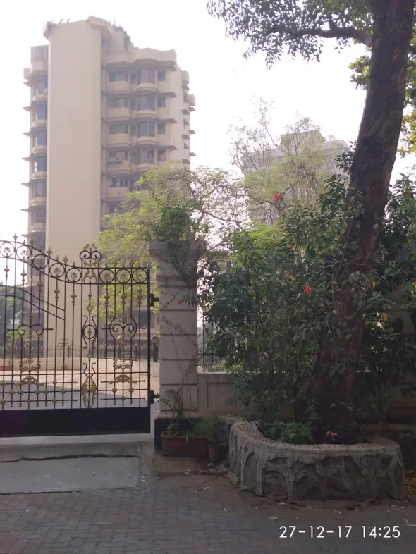 3 BHK Flats on Rent in Sunset Heights , Bandra West