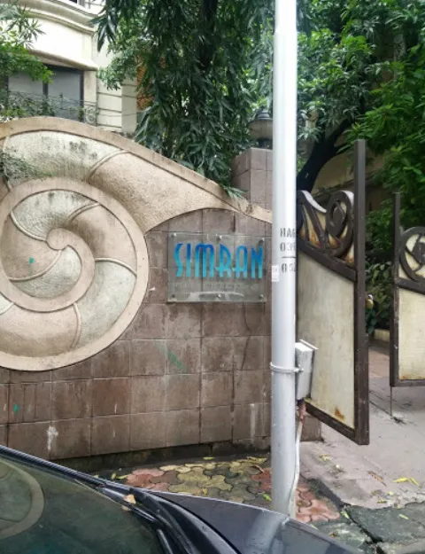 4 BHK Flats for Sale in Simran, Khar West