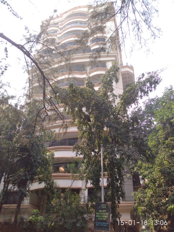 Simran, Khar West