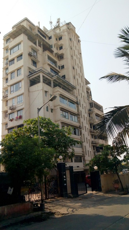 1 BHK Furnished in Neelkamal Apartment , Andheri West