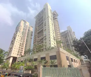 4 BHK Rustomjee Ozone, Goregaon West — for Sale — photo 1 thumbnail