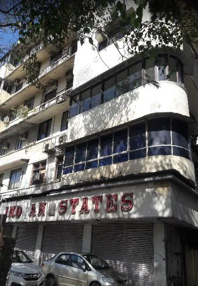 1 BHK Flats on Rent in Jorawar Bhavan, Marine Lines