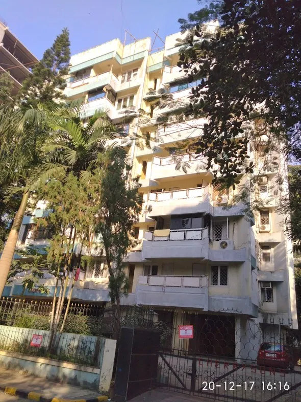 2 BHK Flats on Rent in Cherrysons, Bandra West