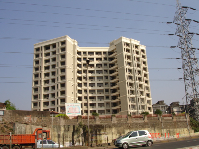 1712 Main - Alfreda Apt, Bandra West