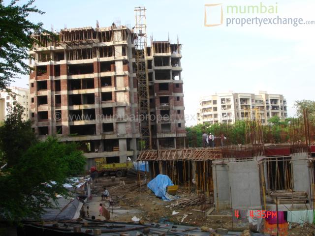 2.5 Ekta Terraces, Kandivali West — for Sale