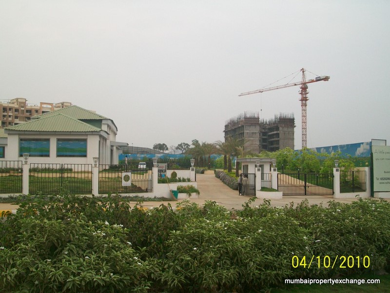 2384 Oth 14Th April 2010 - Tropical Lagoon Bougainvillea, Thane West