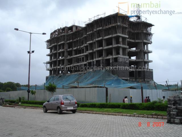 2.5 Chelsea, Thane West — for Rent