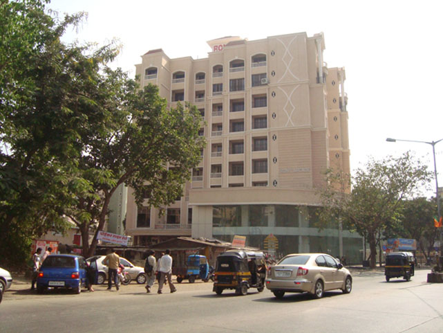 2 BHK Ronit Arcade, Kandivali West — for Rent