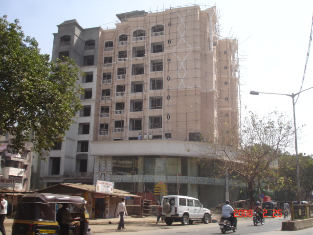 2 BHK Ronit Arcade, Kandivali West — for Rent