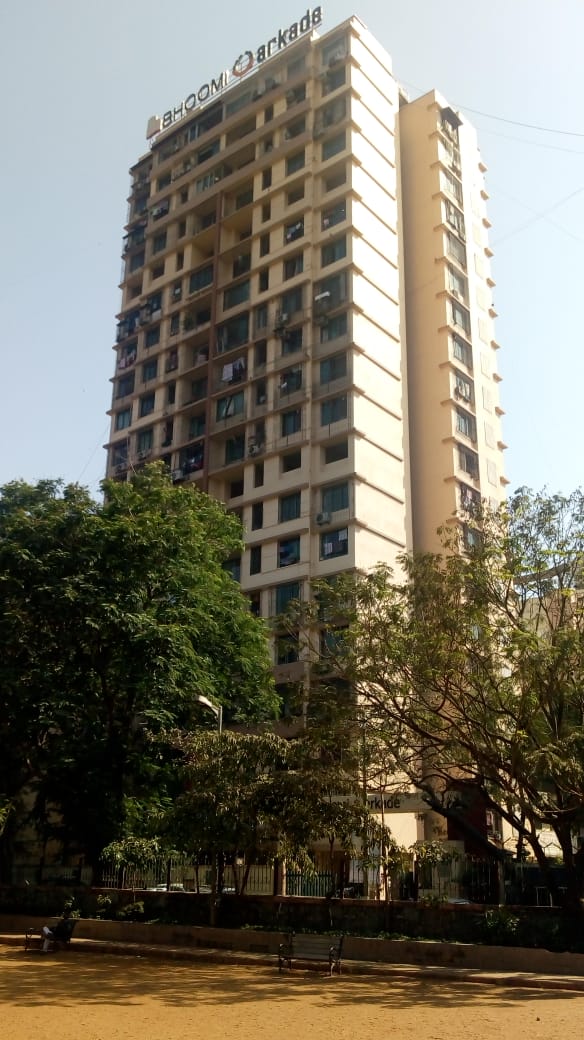 2 BHK Bhoomi Arcade, Kandivali East — for Rent