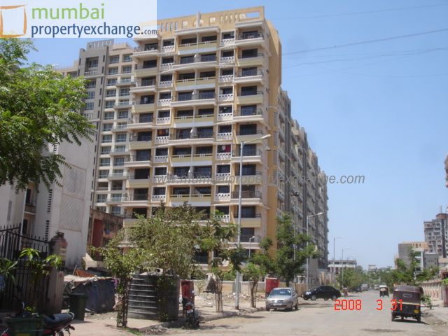 4 BHK Bhagwanti Heights, Khar West — for Rent