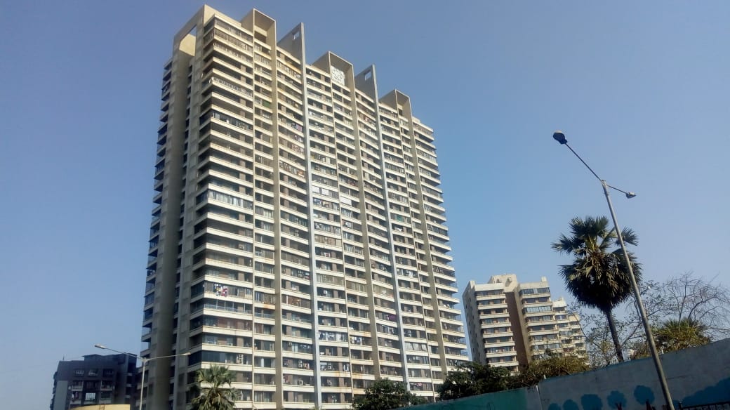 5 BHK Kalpataru Gardens Phase II, Kandivali East — for Sale