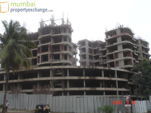 2 BHK Gagangiri Complex, Dahisar West — for Sale