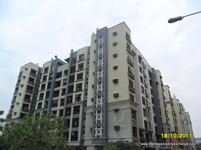Blue Empire, Kandivali West
