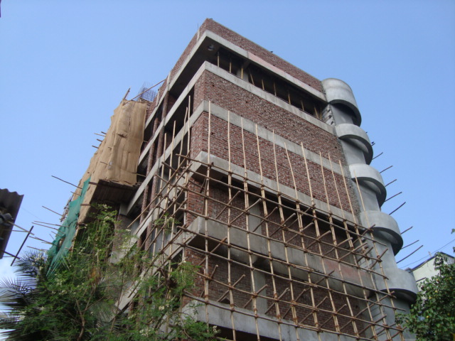 3 REGENCY TOWER, ANAND NAGAR — for Rent