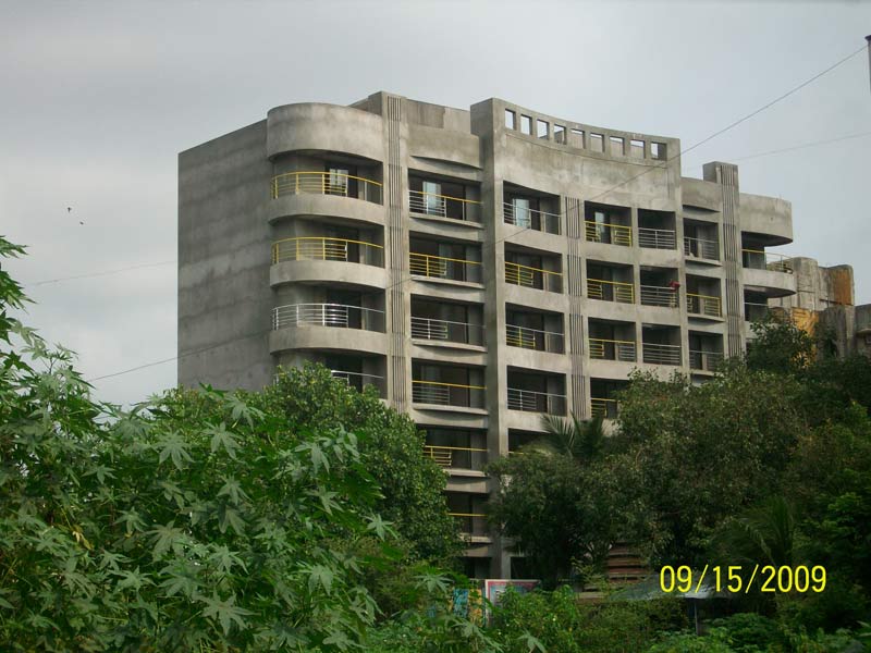 3 REGENCY TOWER, ANAND NAGAR — for Rent