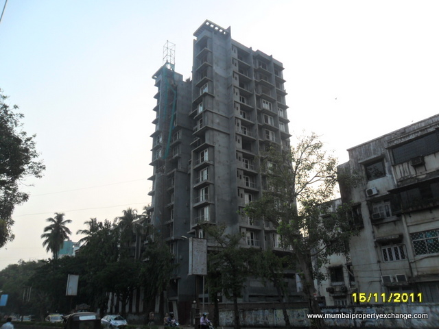 2 BHK Kalaniketan, Breach Candy — for Sale