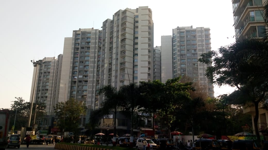 4249 Main - Octa Crest, Kandivali East